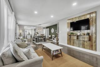 4Bed/3bath- 1 mile to Downtown - 5