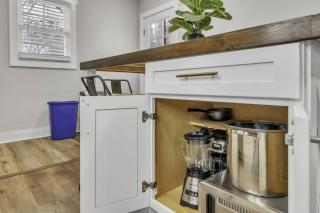 4Bed/3bath- 1 mile to Downtown - 2