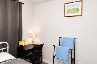 Cosy Double Room Ideal for Professionals - 7