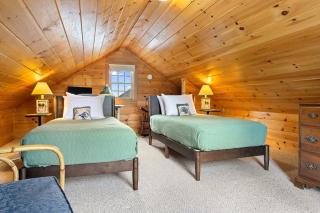 Capstone Cottage - Quintessential Cabin on Bay - 7