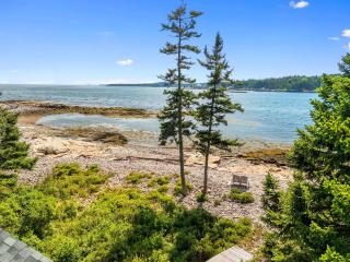 Capstone Cottage - Quintessential Cabin on Bay - 6