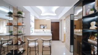 The Executive Suite at One Manhattan - 2