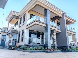 Kare Suites - 4