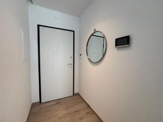 NEW Bright Luxury 1BR Central - 5