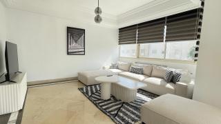 3BR Apt Parking · Bathtub · Lac 2 Tunis - 9
