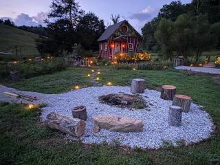 The Crooked Cabin Wood Fired Hot Tub near RRG - 7