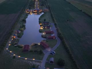 Lakeside Fishing Cabins - 8
