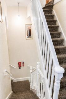 Classic Double Room with TV & Work Desk - 9