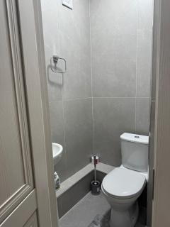 Modern Apartment Near Novza Metro City Center - 6