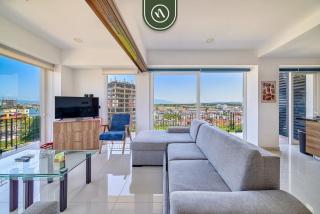 Equipped 1BR Condo with Private Balcony - Pool - 7