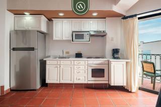 One Beach Street 406 - Amazing 1 BR Condo - 4