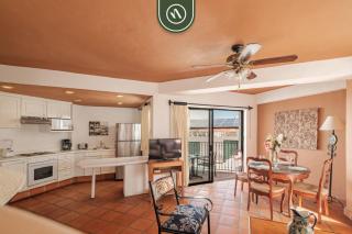 One Beach Street 307 B· Amazing 2 BR Condo - 2