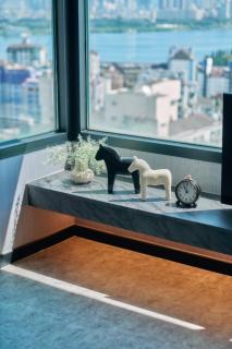 Landmark View Namsan Lotte Tower Hanriver Spacious Modern Penthouse - 1