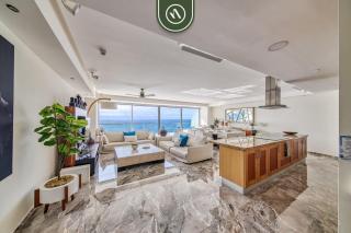 Beachview Luxury 3 BR Condo - Pools - Beach - 2