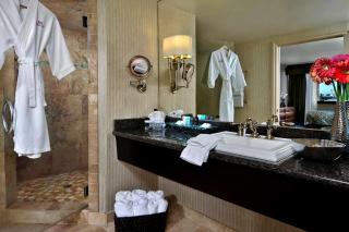 Crowne Plaza Hotel Portland-Downtown Convention Center by IHG - 6