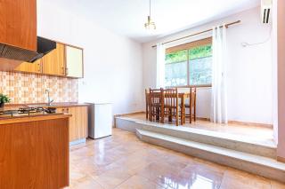 Radhima Res 7 - One Bedroom Apt w kitchen - 6
