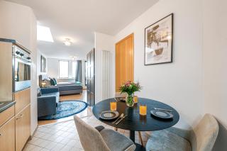 The Danziger, 2 unique roof top units in PrenzlauerBerg, group & family friendly, from 2 up to 7 Guests - 2