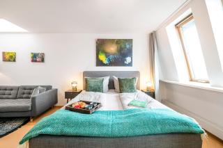 The Danziger, 2 unique roof top units in PrenzlauerBerg, group & family friendly, from 2 up to 7 Guests - 1