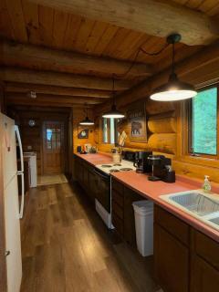 Eagles Nest Lodge - 9