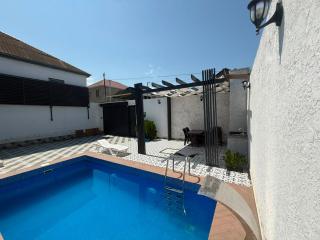 Airport Luxury Vila and Pool,Quiet and Cozy Stay - 7