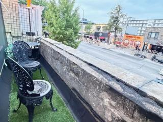 Steps to Bars & Fun in Port Credit - 1