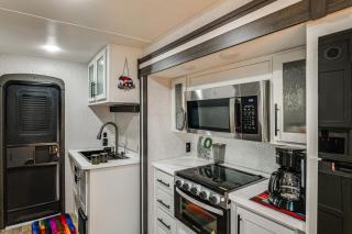 Hot Tub & Mtn Views! Carlsbad RV Retreat - 1