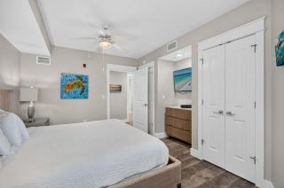 Luxurious first-floor condo with hot tub heated outdoor pool - near entertainment - 1