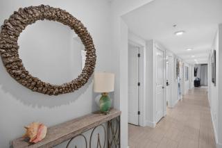 Luxurious gulf front condo with private balcony shared pool & beach access - 7