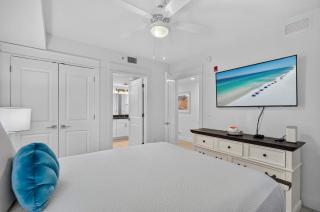 Luxurious gulf front condo with private balcony shared pool & beach access - 5