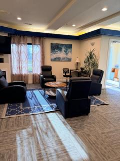 Orca Inn Suites - 6