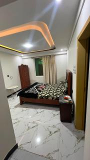 Hillview - 8