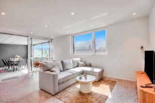 Urban Maggiolina Sunset with Terrace & Mountain Views - Happy Rentals - 9