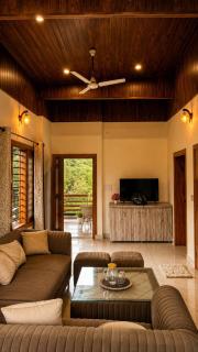 Shivasana Stays - Hillside Retreat - 1