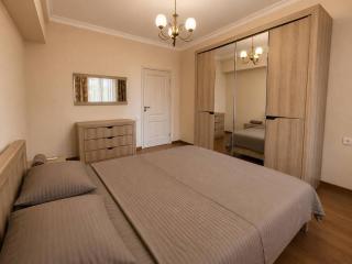 Koghbatsi 3A TopHouse - 1