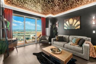 The Leopard Lounge on LV Strip - 5