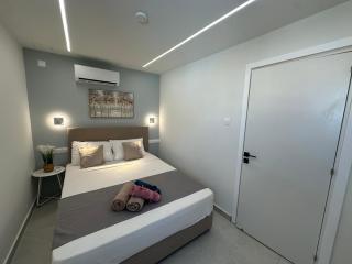 Socrates Penthouse - 2