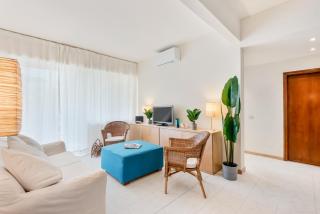 Sea Apartment near the Beach - 9