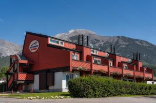 Rocky Mountain Ski Lodge - 0