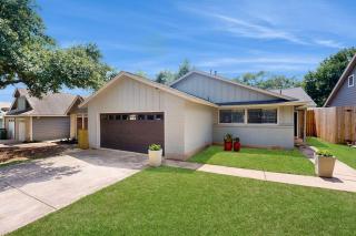 South Austin Life - 8