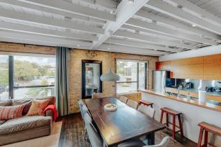 East 6th Historic Loft - 7