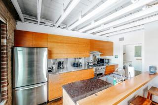 East 6th Historic Loft - 5