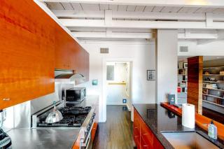 East 6th Historic Loft - 2