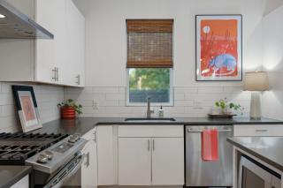 East Austin Retreat - 8