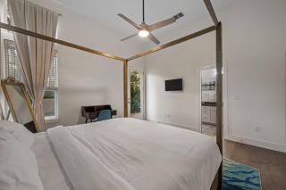 East Austin Retreat - 5