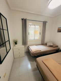 Sunny Apartament with Pool & Beach - 3