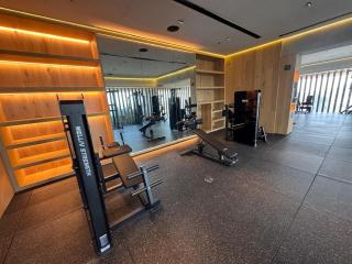 Skyline 41 Luxury Executive Loft - 6