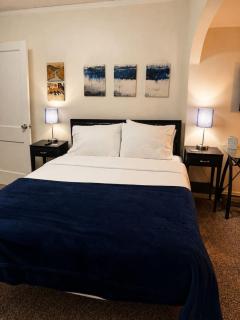 Archer House 2BR · Workspace · Pets · Downtown - 9