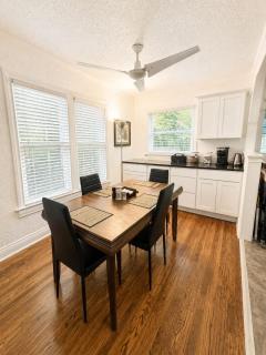 Archer House 2BR · Workspace · Pets · Downtown - 3