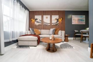 Nomad Haven in Downtown: Recharge, Work & Explore - 9