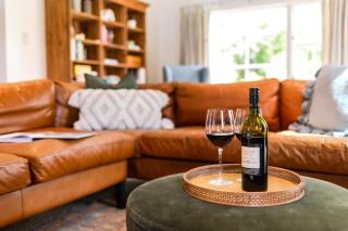 Fantail Cottage - 2